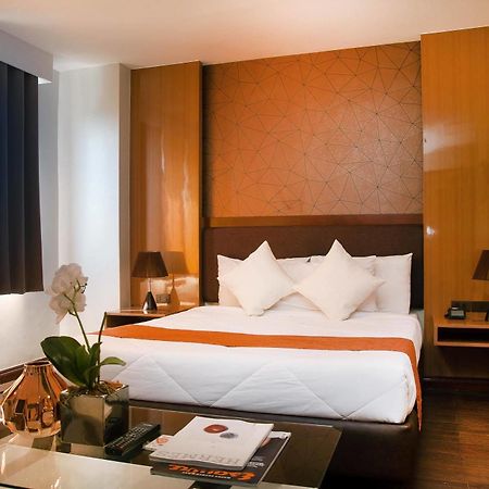 Fernandina 88 Suites Hotel كويزون سيتي المظهر الخارجي الصورة