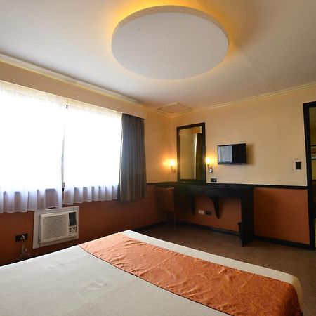Fernandina 88 Suites Hotel كويزون سيتي المظهر الخارجي الصورة