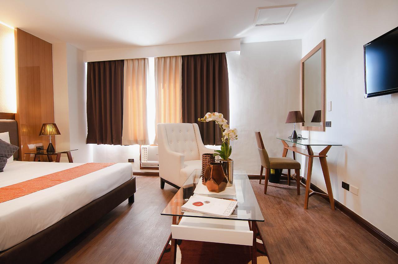 Fernandina 88 Suites Hotel كويزون سيتي المظهر الخارجي الصورة