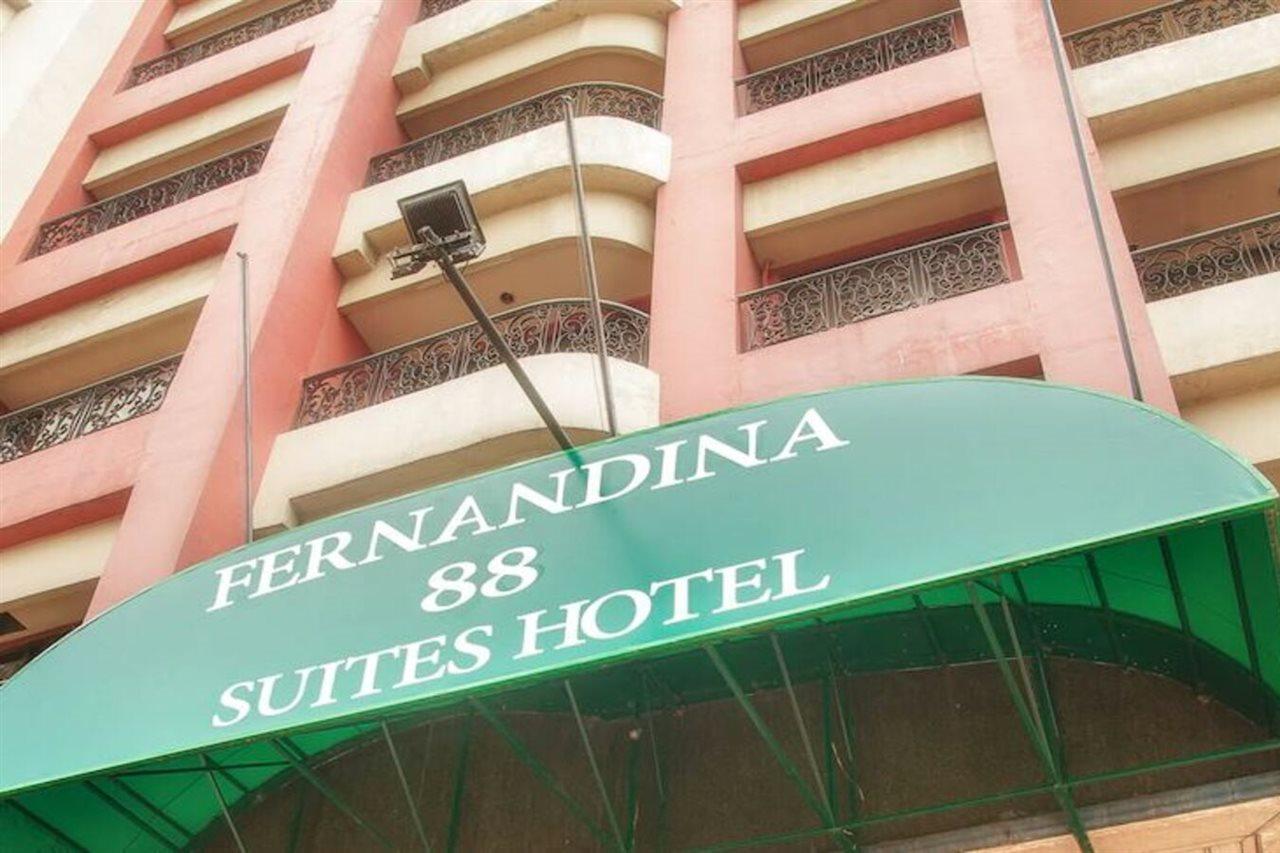 Fernandina 88 Suites Hotel كويزون سيتي المظهر الخارجي الصورة