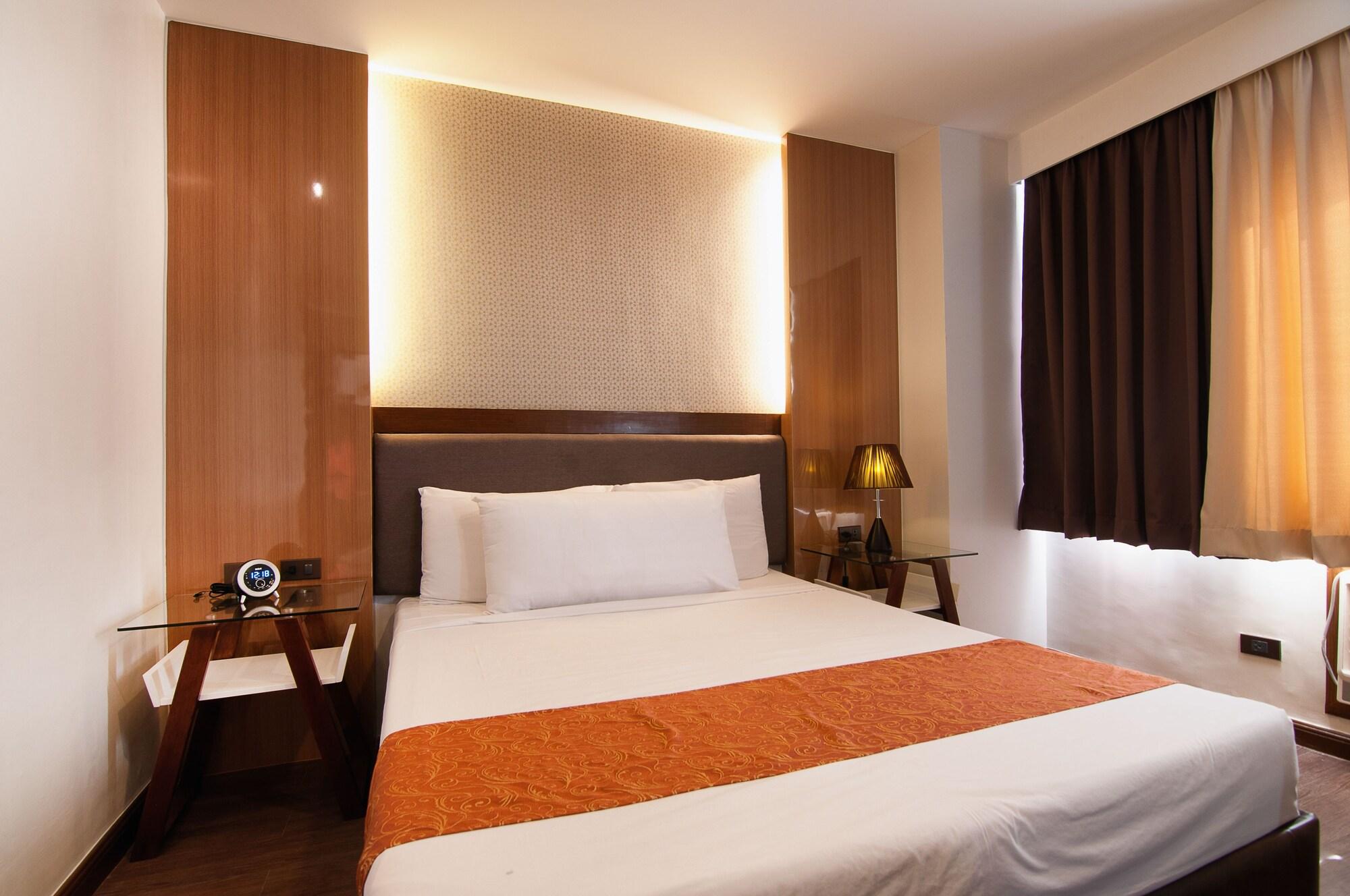 Fernandina 88 Suites Hotel كويزون سيتي المظهر الخارجي الصورة