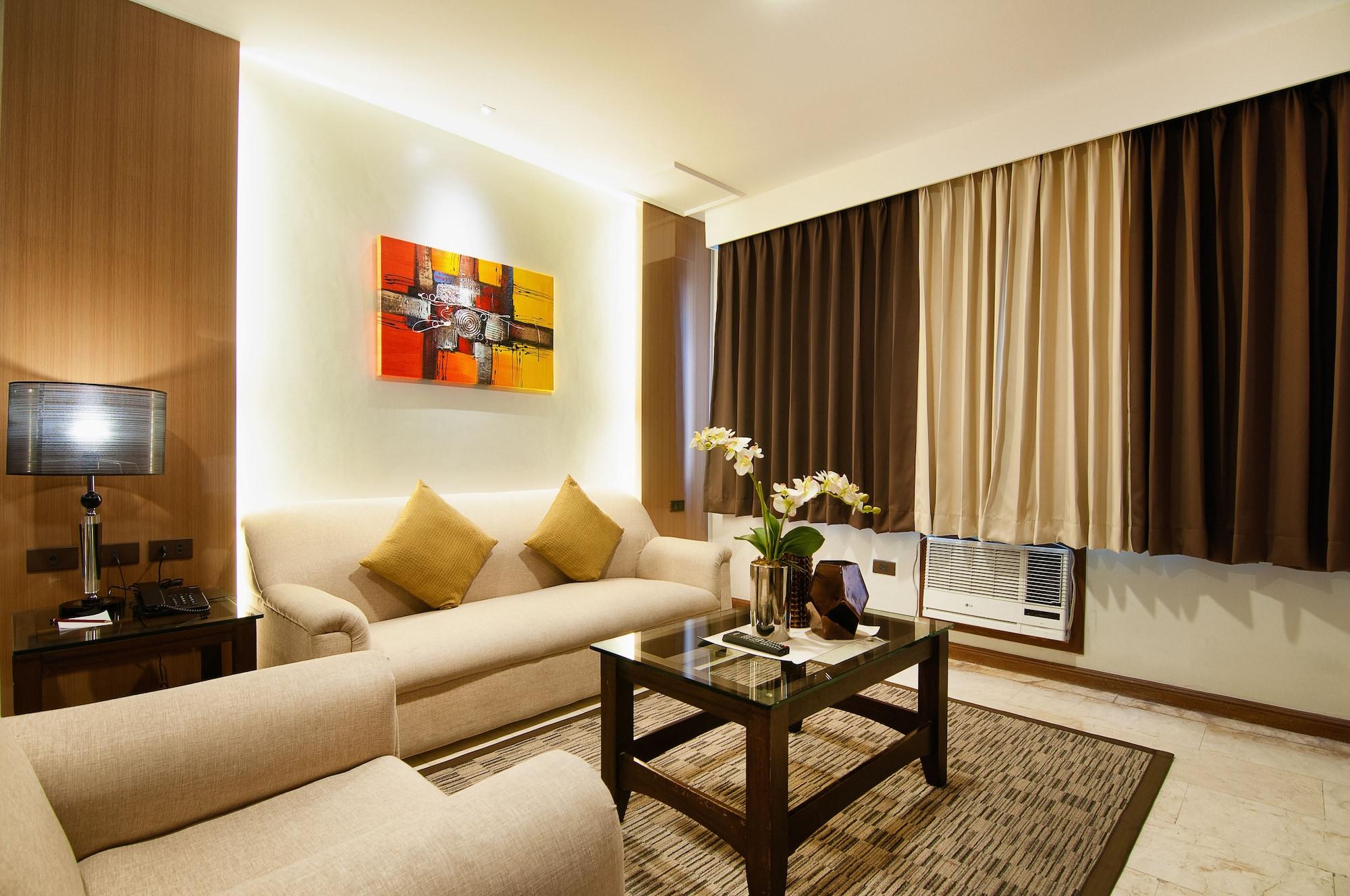 Fernandina 88 Suites Hotel كويزون سيتي المظهر الخارجي الصورة