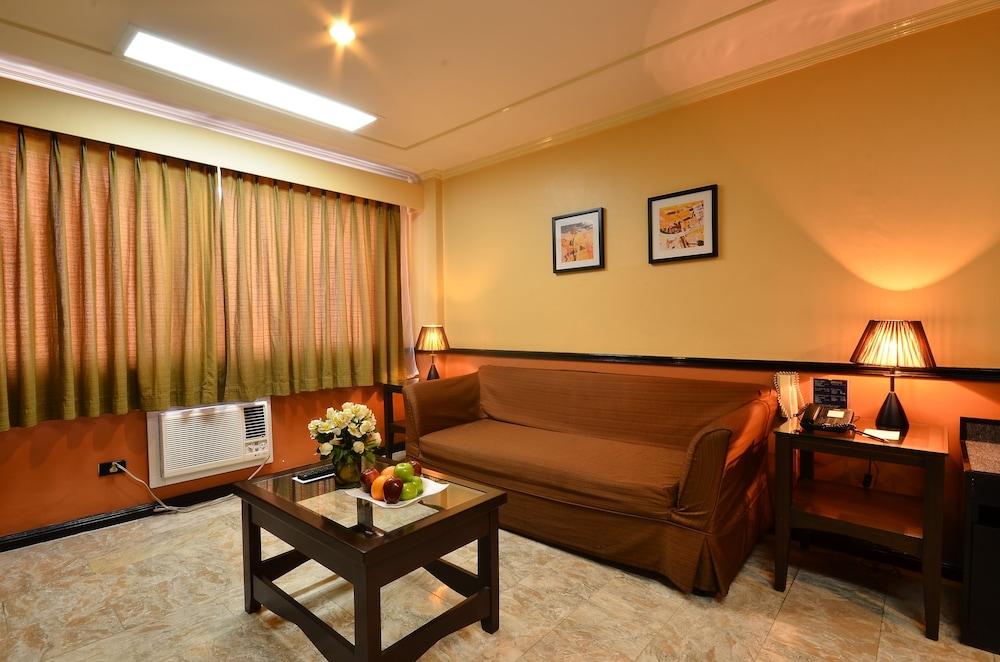 Fernandina 88 Suites Hotel كويزون سيتي المظهر الخارجي الصورة