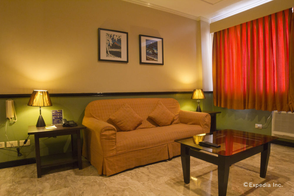 Fernandina 88 Suites Hotel كويزون سيتي المظهر الخارجي الصورة