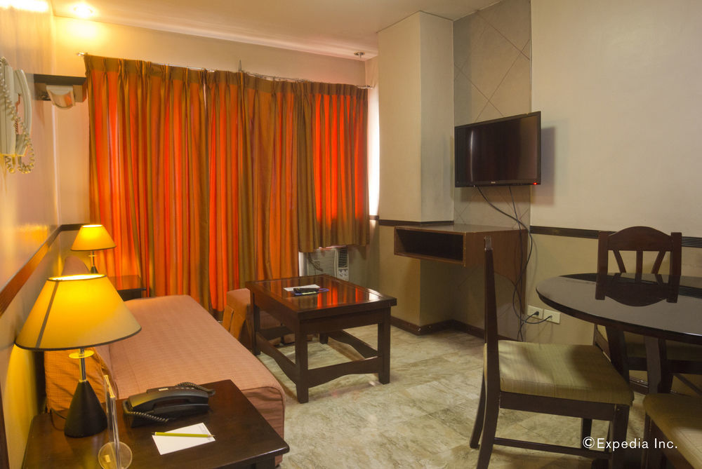 Fernandina 88 Suites Hotel كويزون سيتي المظهر الخارجي الصورة