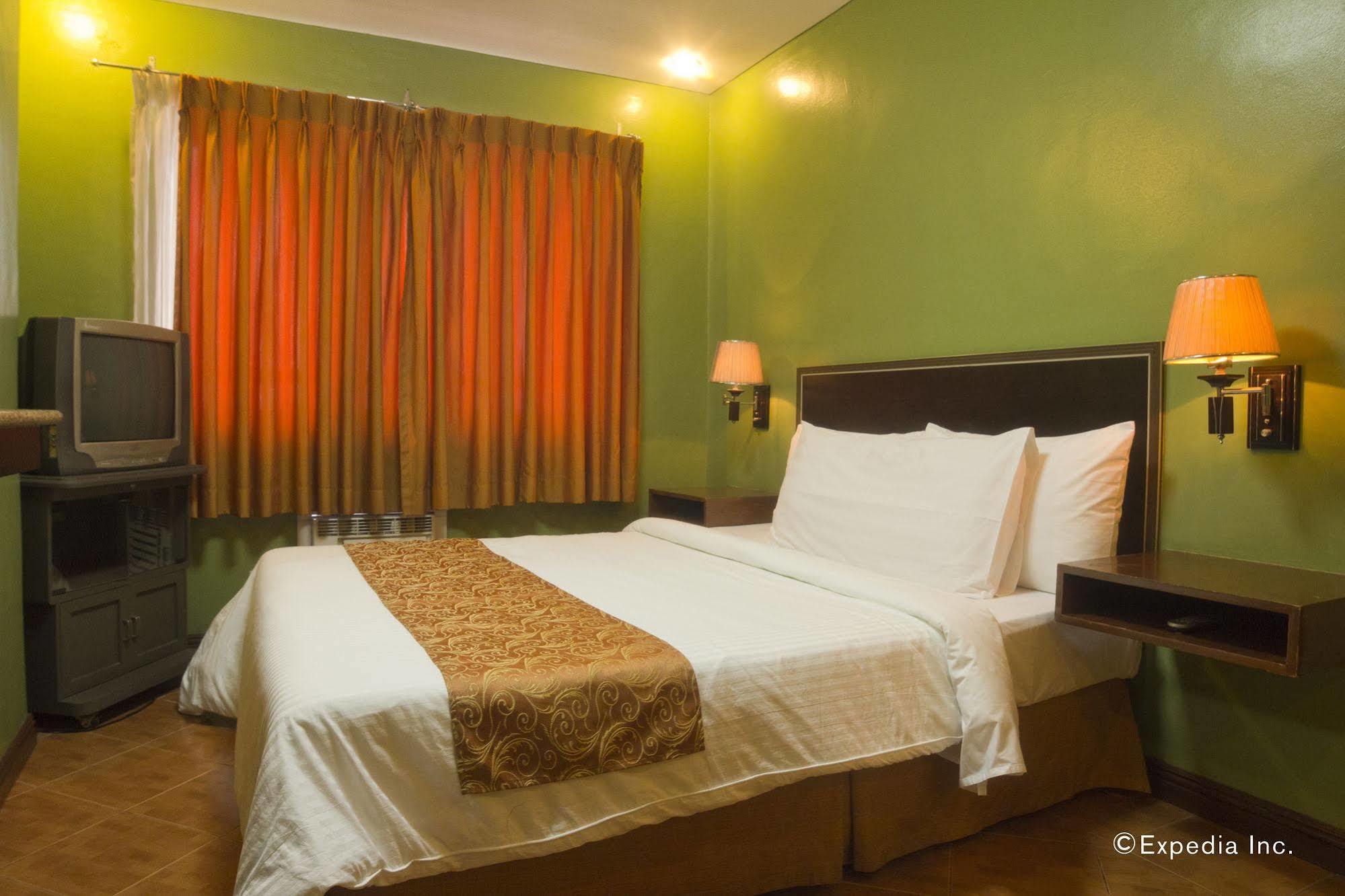 Fernandina 88 Suites Hotel كويزون سيتي المظهر الخارجي الصورة
