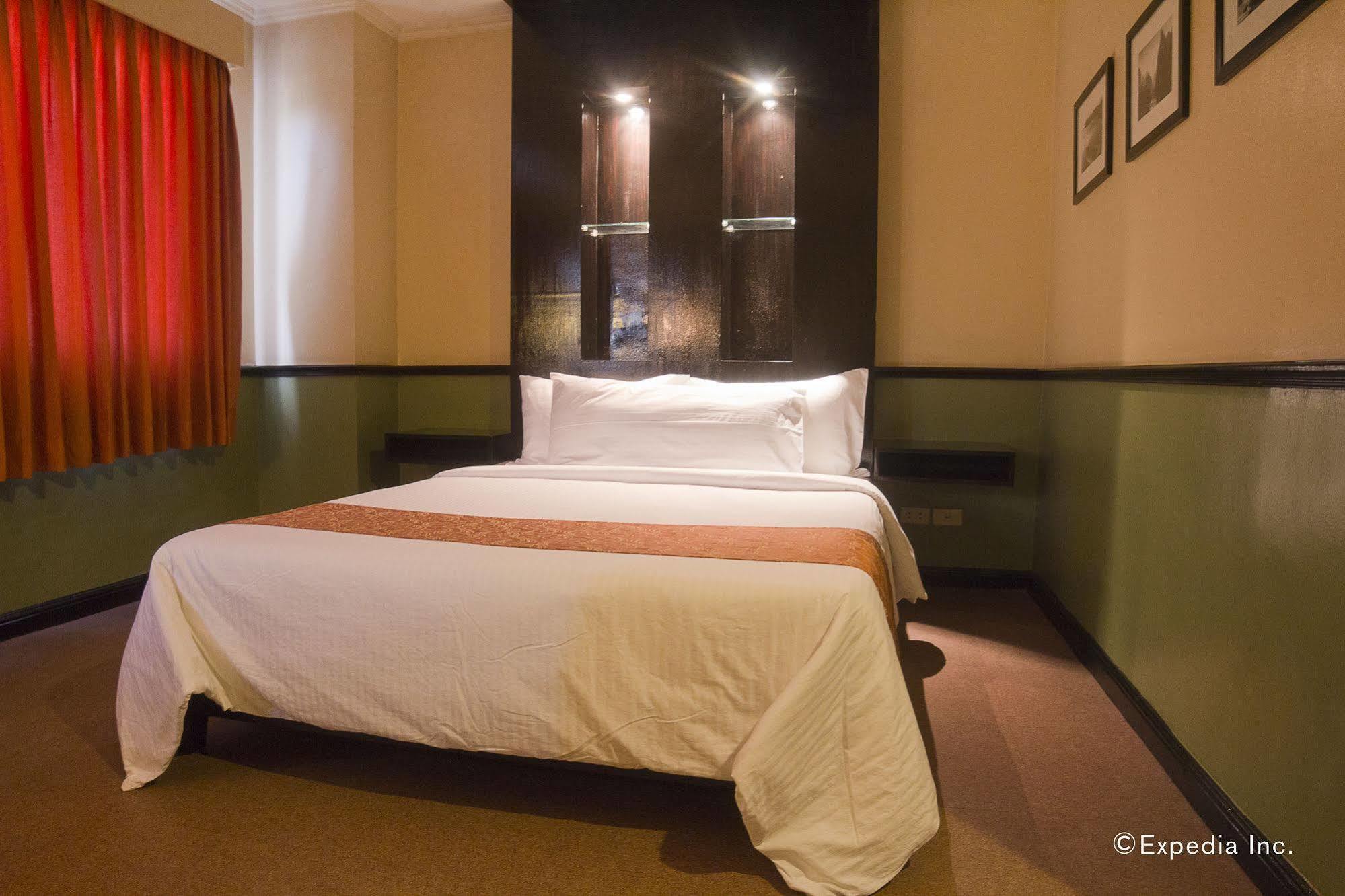 Fernandina 88 Suites Hotel كويزون سيتي المظهر الخارجي الصورة