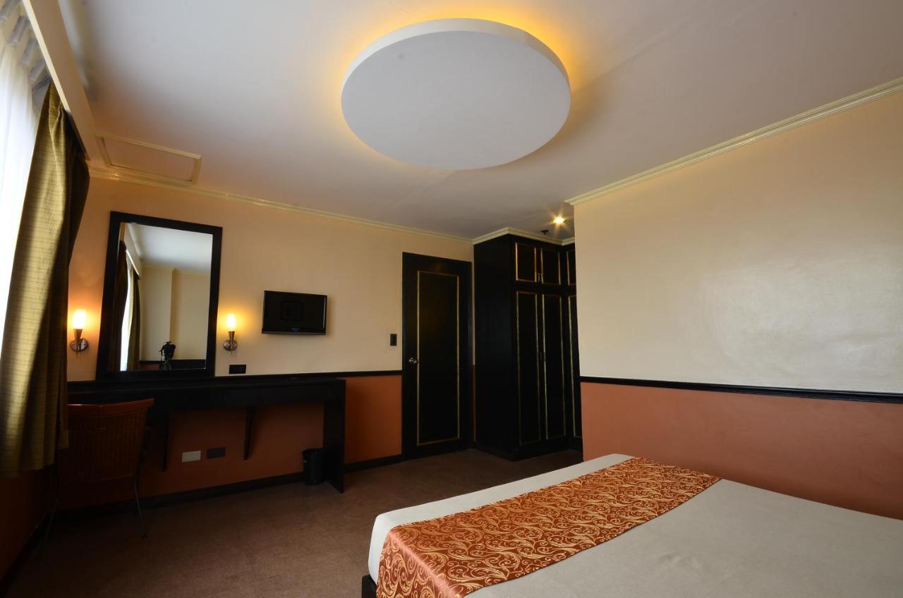 Fernandina 88 Suites Hotel كويزون سيتي المظهر الخارجي الصورة